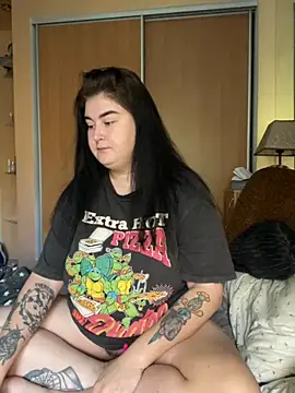 DazzzlingDame online show from September 13, 2025, 2:06 pm