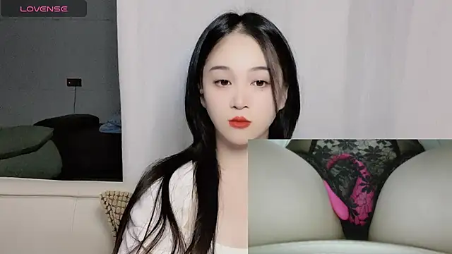 woaiqinqin online show from October 1, 2025, 3:07 pm