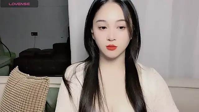 woaiqinqin online show from October 8, 2025, 2:58 pm