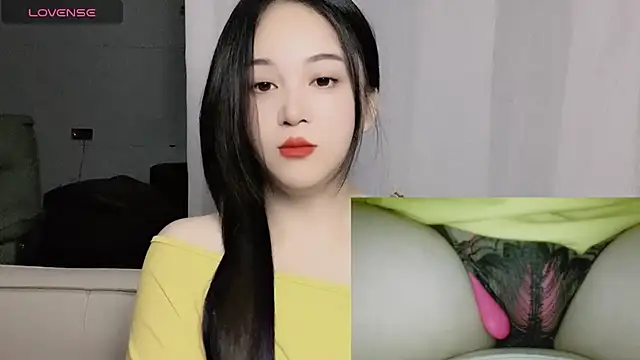 woaiqinqin online show from October 19, 2025, 3:56 pm