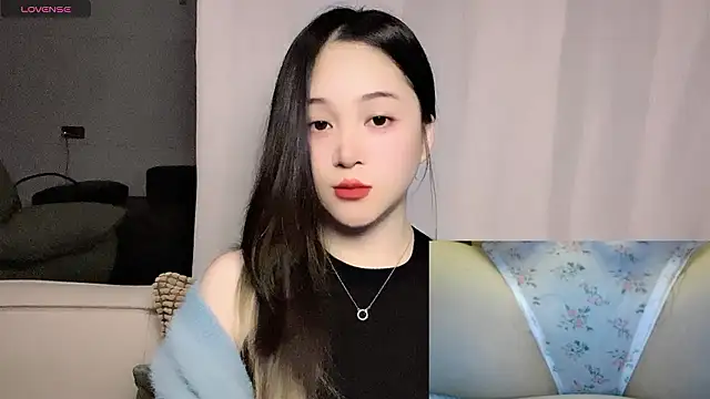 woaiqinqin online show from March 16, 2026, 4:00 pm