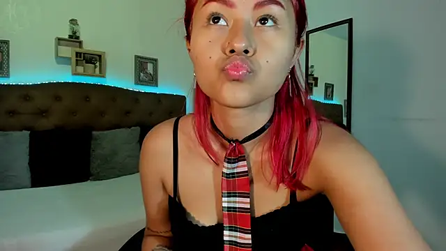 MAYASMITH   online show from June 6, 2026, 6:29 am