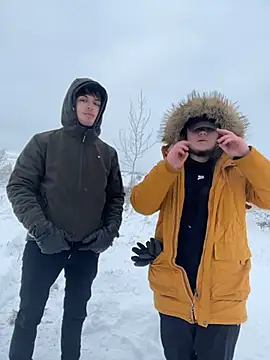 desiredude9 online show from November 14, 2025, 9:08 am