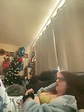 kittykatbean online show from November 18, 2025, 10:31 am