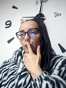 Snapshot of sarita_star chatting on November 18, 2025, 1:55 am sarita star online show from November 18, 2025, 1:55 am