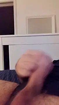 NewJoiner online show from September 15, 2025, 8:42 pm