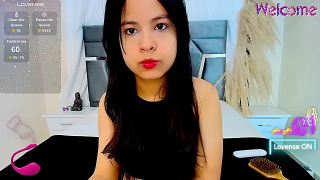 MiniLove 01 online show from March 9, 2026, 12:09 pm