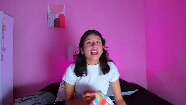 Georgina Ferri  online show from November 1, 2025, 5:15 pm