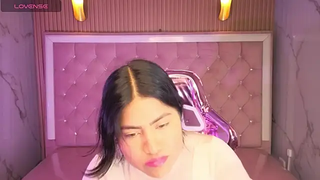 Victoria b  online show from November 4, 2025, 7:57 pm