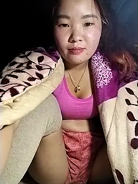 lylylove online show from February 1, 2026, 1:20 pm