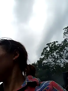 Ngocmi909 online show from September 28, 2025, 2:06 am