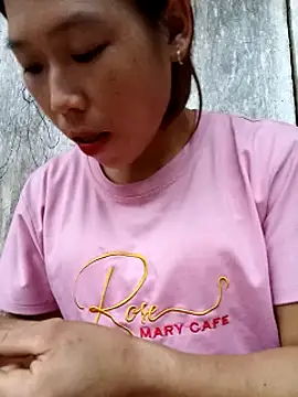 Ngocmi909 online show from October 6, 2025, 10:02 am