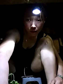 Ngocmi909 online show from March 25, 2026, 12:11 pm