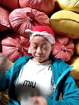 Snapshot of Sa2mh20 chatting on December 19, 2025, 6:42 am Sa2mh20 online show from December 19, 2025, 6:42 am