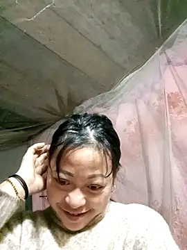 Snapshot of Sa2mh20 chatting on February 4, 2026, 11:42 pm Sa2mh20 online show from February 4, 2026, 11:42 pm