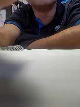 anggllaaa online show from October 15, 2025, 5:51 am