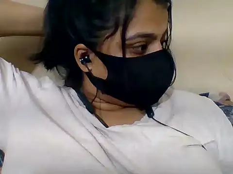 Snapshot of Vaani_Singha chatting on May 18, 2026, 1:17 pm Vaani Singha online show from May 18, 2026, 1:17 pm