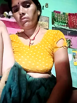 Sexy queeny online show from October 15, 2025, 3:45 pm