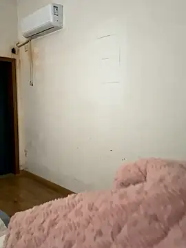 Snapshot of xiiuuff18 chatting on March 17, 2026, 11:41 pm xiiuuff18 online show from March 17, 2026, 11:41 pm