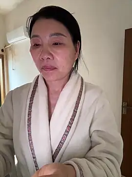 Snapshot of xiiuuff18 chatting on March 31, 2026, 11:38 pm xiiuuff18 online show from March 31, 2026, 11:38 pm