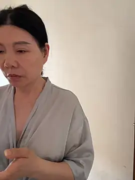 xiiuuff18 online show from June 25, 2026, 11:09 pm
