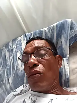 Snapshot of cannabis49 chatting on March 29, 2026, 2:28 pm cannabis49 online show from March 29, 2026, 2:28 pm