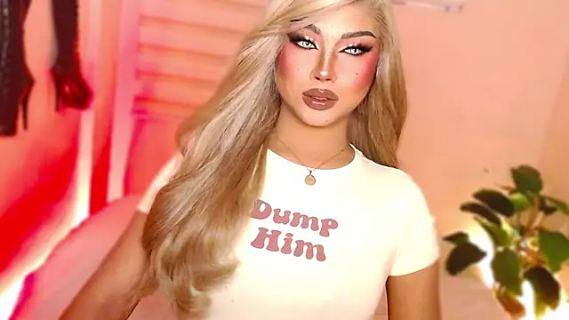 MissRumi Hunter online show from December 14, 2025, 2:17 am