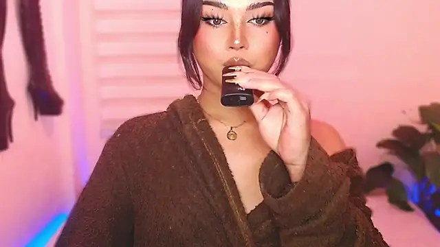 MissRumi Hunter online show from December 21, 2025, 12:01 pm