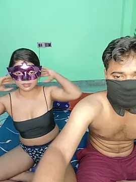 WB couple143 online show from April 17, 2026, 4:32 pm