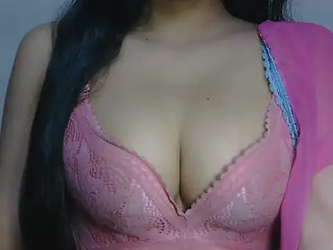 Glamorous Aditi online show from March 26, 2026, 6:57 pm