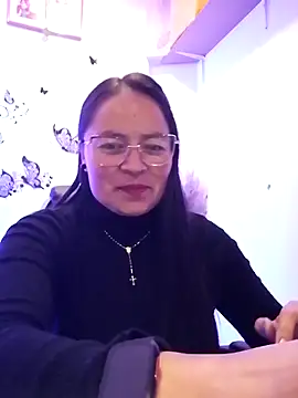 Daliz Leon online show from September 19, 2025, 2:24 am