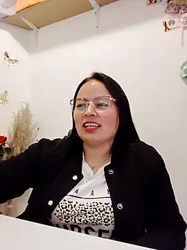 Daliz Leon online show from September 23, 2025, 2:03 am