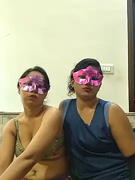 Snapshot of your_chandni04 chatting on November 18, 2025, 5:56 am your chandni04 online show from November 18, 2025, 5:56 am