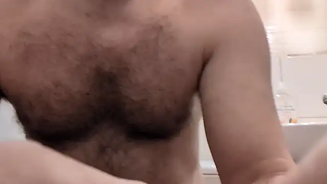 Snapshot of MC353535 chatting on March 19, 2026, 8:24 pm MC353535 online show from March 19, 2026, 8:24 pm