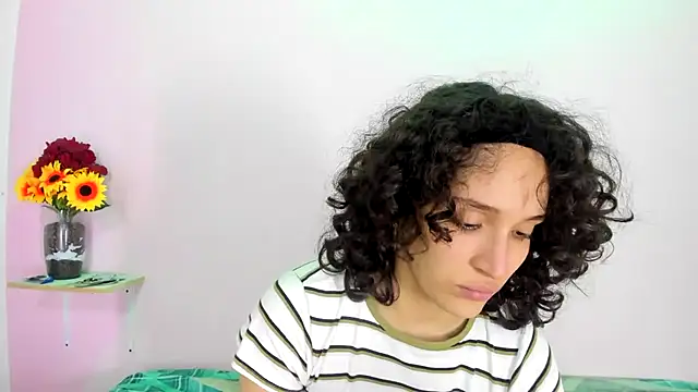 TeensNews18 online show from September 22, 2025, 11:07 pm