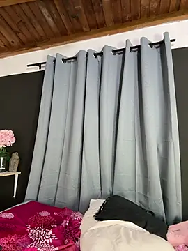 TeensNews18 online show from April 8, 2026, 11:05 pm