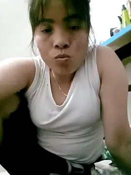 Maymay0033 online show from November 11, 2025, 12:16 pm