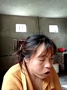 Maymay0033 online show from December 3, 2025, 3:58 am