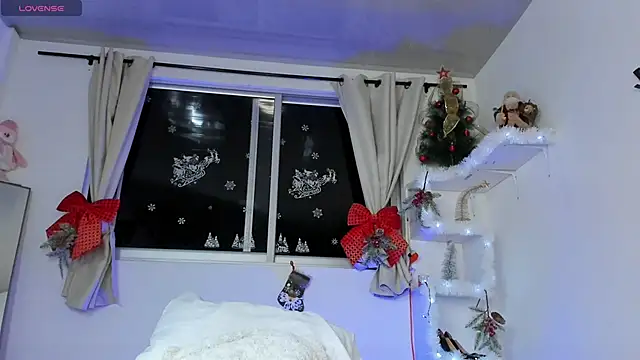 Selenafox 0 online show from November 19, 2025, 2:00 am