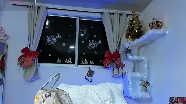 Selenafox 0 online show from November 21, 2025, 1:48 am