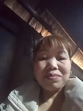  YooY  online show from December 17, 2025, 3:01 am