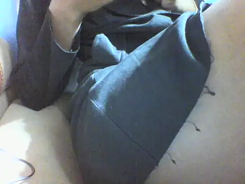 Moongodessy online show from October 31, 2025, 11:44 am