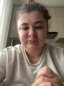 AliceCurlyX online show from February 24, 2026, 10:24 am