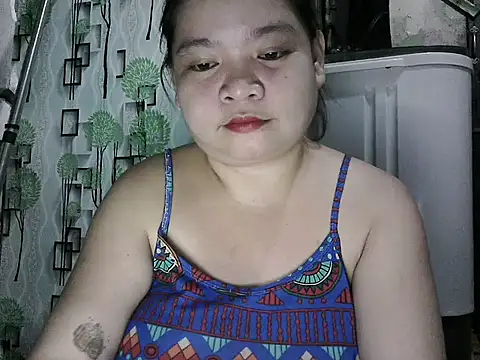 juicey pussy online show from September 28, 2025, 6:13 pm