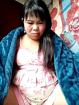 Snapshot of lusy-00 chatting on February 10, 2026, 2:04 am lusy-00 online show from February 10, 2026, 2:04 am