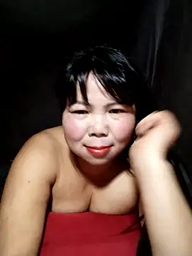 lusy-00 online show from May 10, 2026, 2:11 pm
