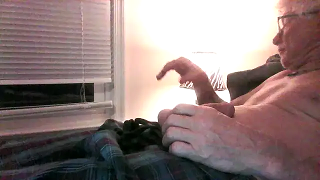 Snapshot of marcie2963 chatting on October 9, 2025, 10:46 am marcie2963 online show from October 9, 2025, 10:46 am