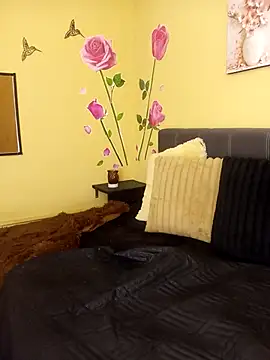 BrendaRojas  online show from February 13, 2026, 7:21 pm