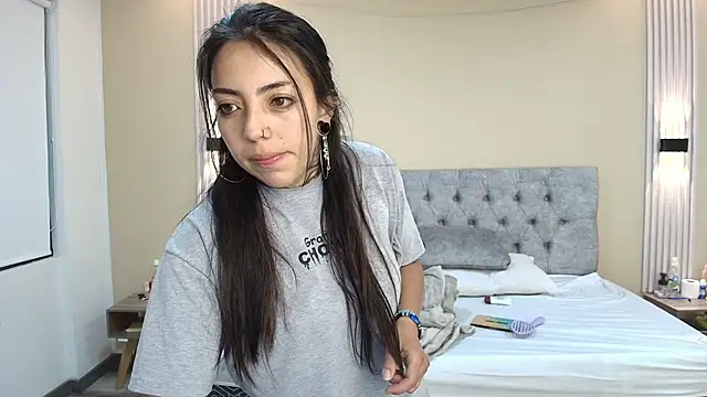 LiaMonroee  online show from September 22, 2025, 11:45 am