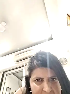 Jann Riya333 online show from May 9, 2026, 6:13 pm